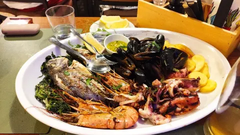 Grill & Fish Skipper in Porec