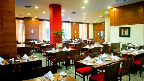 Restaurante Naia - Hotel Holiday Inn in 아마조나스
