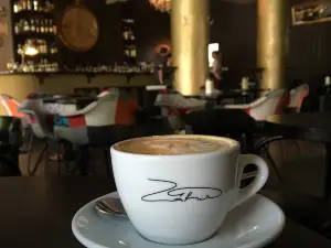 Zahir coffee & drinks