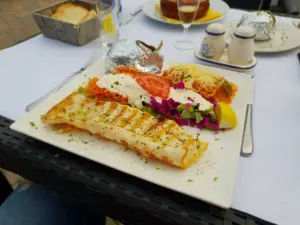 Le Syrtaki