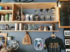 Top Tube Bike & Cafe