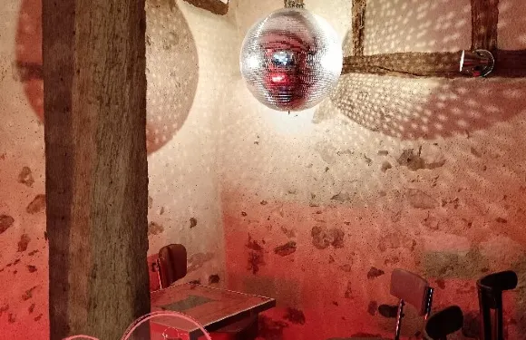 Le Pilier Rouge