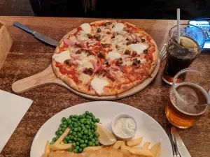 The Flute & Flagon