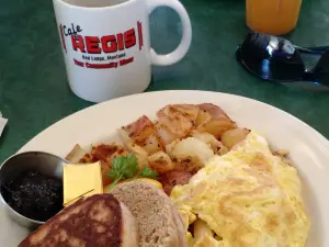 Cafe Regis
