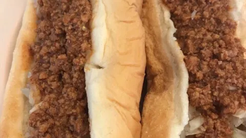 Doug's Hot Dogs in 노퍽