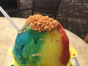 Ululani's Hawaiian Shave Ice