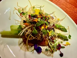 Ella's Food & Drink