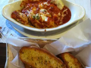 Domenic's Rose Villa Restaurant