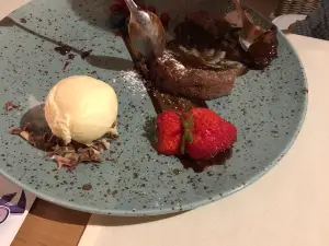 Bistro Bizarre
