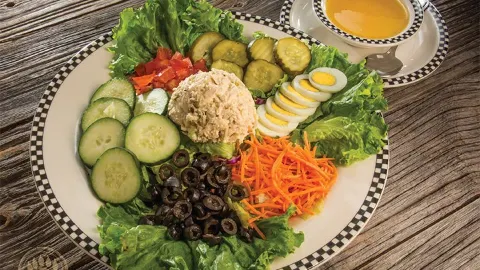Black Bear Diner Goodyear in กู้ดเยียร์