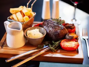NYL Restaurant and Bar