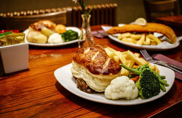 Waterhouse Inn - Cafe and Lounge Bar