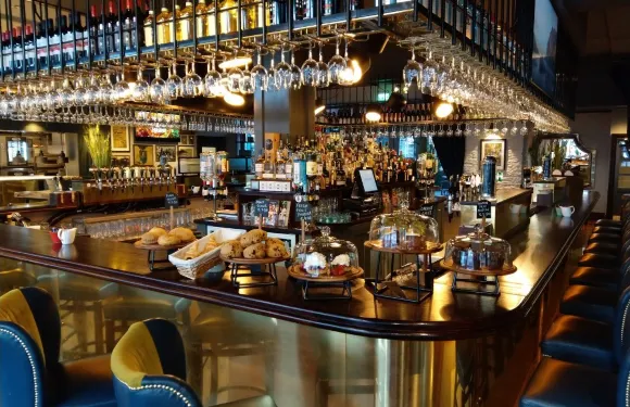 Tradehouse Central