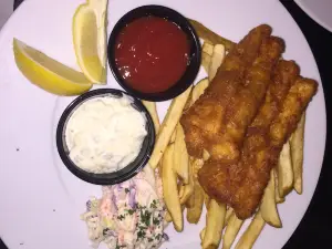 Pointe 49° Restaurant