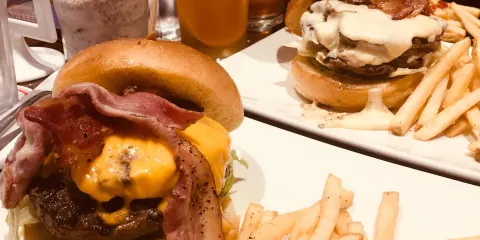 TGI FRIDAYS 星期五美式餐廳 環球餐廳