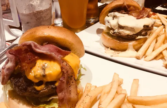 TGI FRIDAYS 星期五美式餐廳 環球餐廳