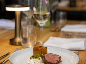 Chez Maw Restaurant