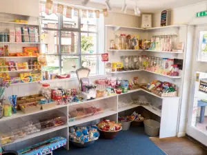 Simpson's Sweets & Milkshakes