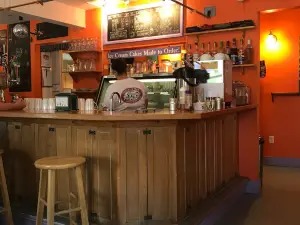 Morton’s Moo Homemade Ice Cream & Cafe