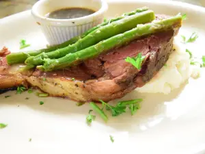 Buglin' Bull Restaurant and Sports Bar