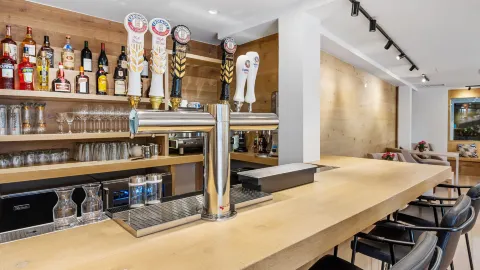 Treff Café in เวล
