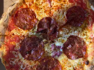 La Pizzeria