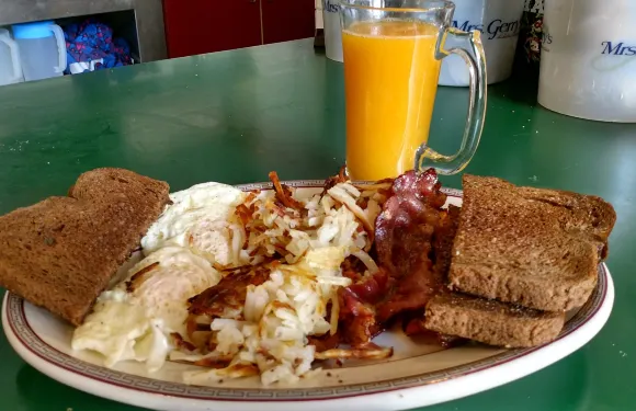 Lee Street Station Cafe