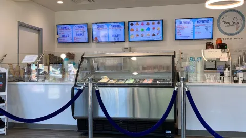 The Silver Lining Creamery in 파고