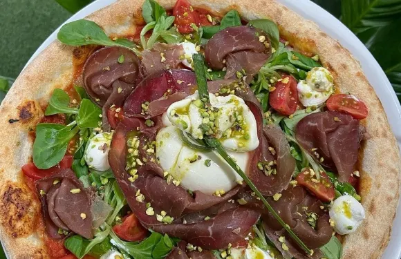 Mamma Mia Che Pizza
