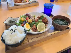 Hinano Bar