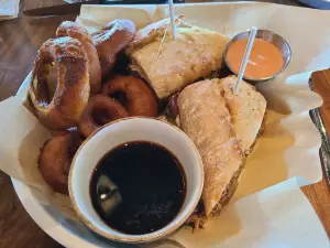 Lazy Dog Restaurant & Bar