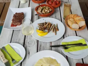 dasZWO Tapas Restaurant