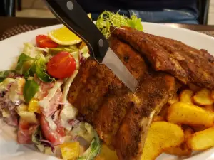 Villa Classica Restaurant & Pub