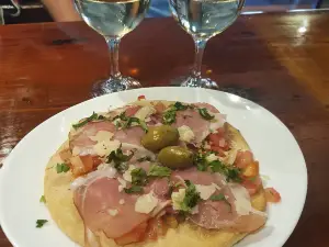 Schnell Bar & Restaurant