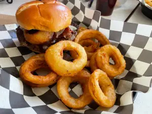 Jasper Pub 'N' Grub