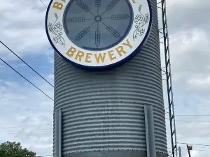 Broken Wheel Brewery