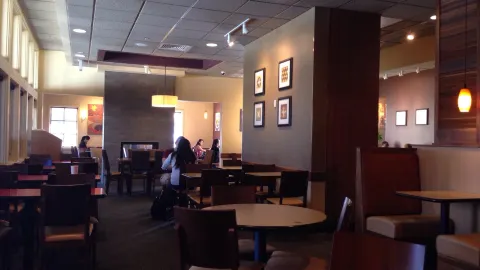Panera Bread in ウォルナット