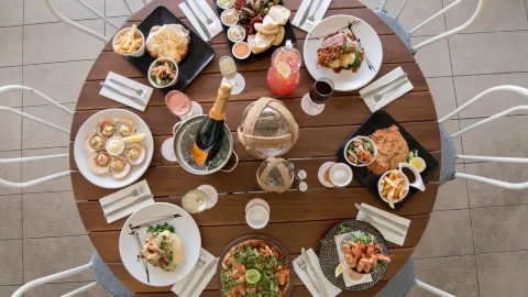 Trinity Beach Tavern in Cairns