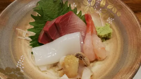 Sushi Marukan in สึรุงะ