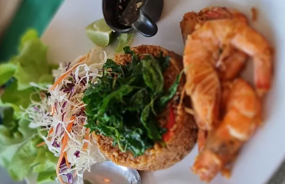 Think Box Cafe Lamphum