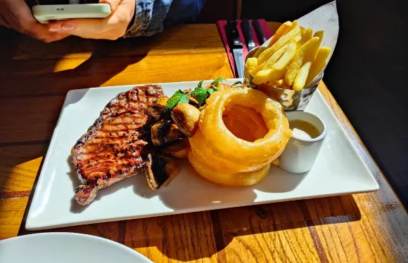 The Greenside Bar & Restaurant