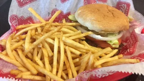 Freddy's Frozen Custard & Steakburgers in スプリング