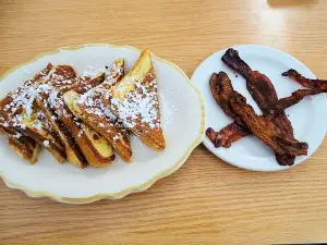 Fort's MOUNTAIN KITCHEN