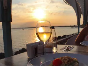 Restaurant and Club 24