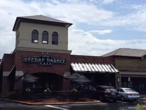 Corner Bakery Cafe