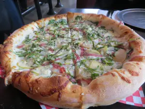 600 Degrees Pizzeria