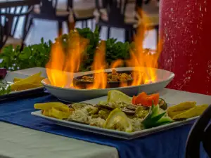 Karbelsun Cafe & Bar
