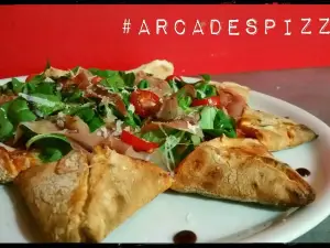 Arcades Pizza Trois F