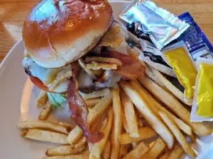 Applebee's Grill + Bar