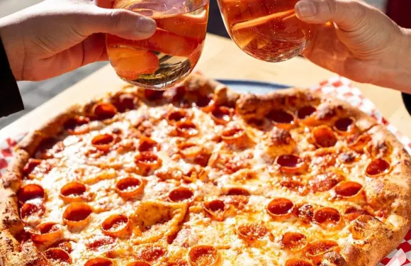 Sgt. Pepperoni's Pizza Store